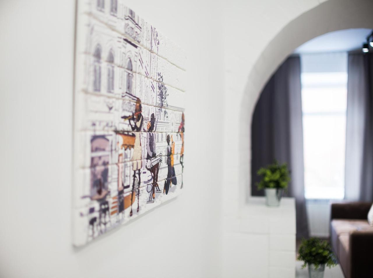 Modern Apartment Lviv Eksteriør bilde